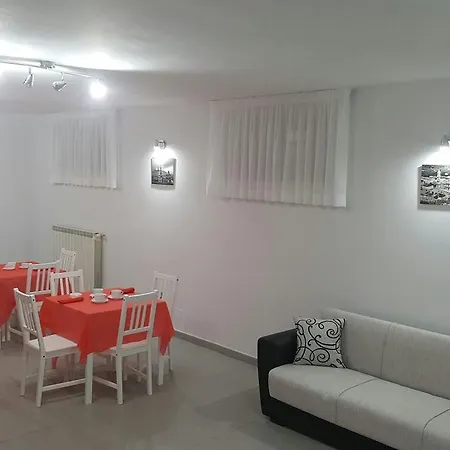 Apartament Pompei Apartment